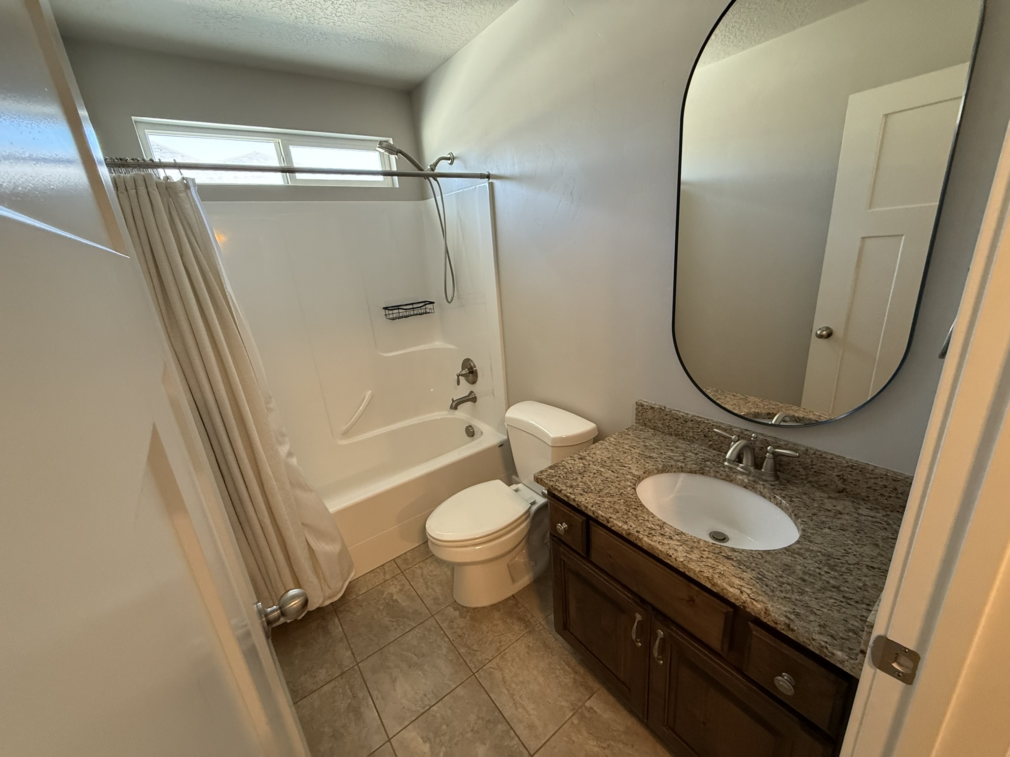 Upper full bath at 2156 W Thomas St in Lehi, Utah